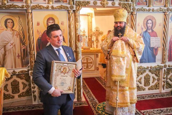 Епископ Иннокентий освятил обновленную Никольскую церковь в селе Пановка Пестречинского района
