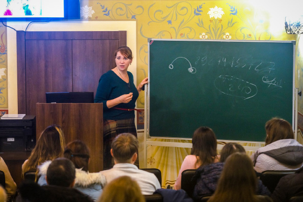 В Духосошественском храме Казани прошел очередной семинар, посвященный семейным конфликтам