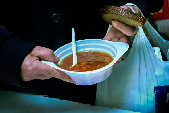 Проекту «Социальные кормления» требуется помощь