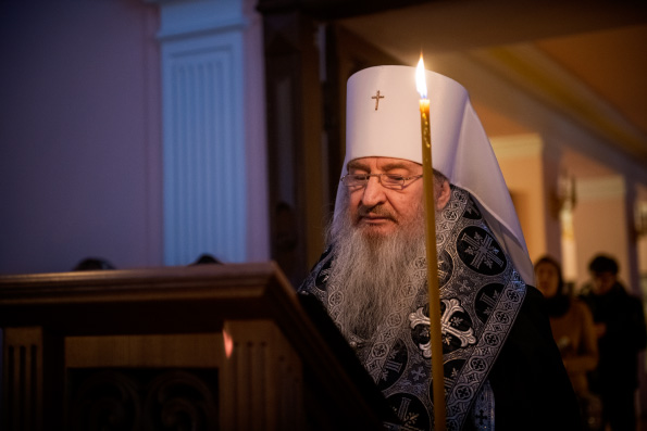 В понедельник первой седмицы Великого поста митрополит Феофан совершил чтение канона преподобного Андрея Критского в Богородицком монастыре Казани