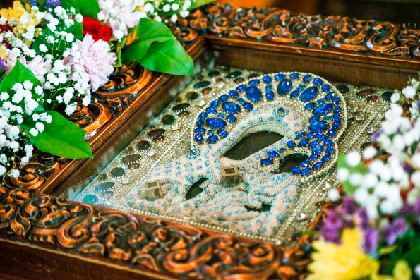 «Охваченные житейской чумой, мы вновь молимся перед Седмиезерной иконой Богородицы»