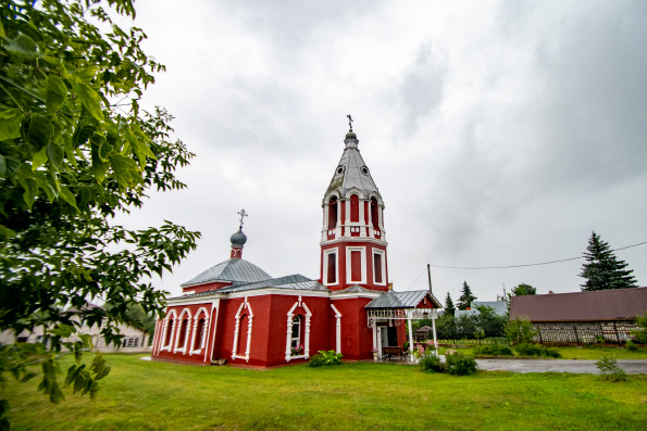 В канун престольного праздника епископ Иннокентий совершил всенощное бдение в Ильинском храме села Песчаные Ковали