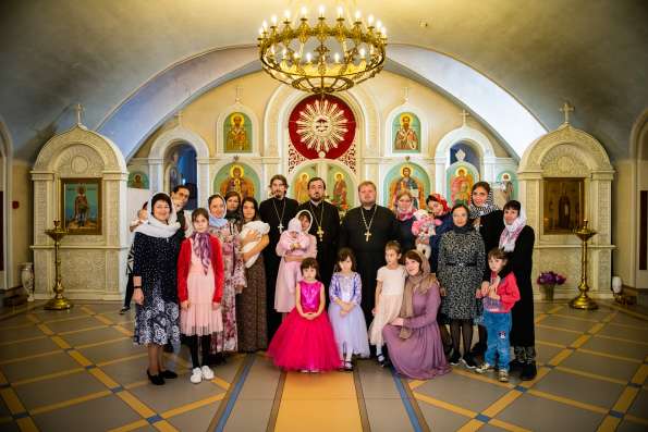 Десять подопечных «Колыбели» приняли Крещение