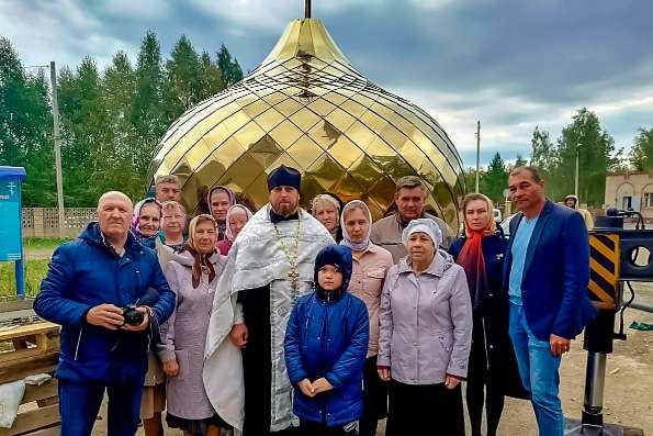 В Бугульме на колокольню храма иконы Божией Матери «Всех скорбящих Радость» установили купол