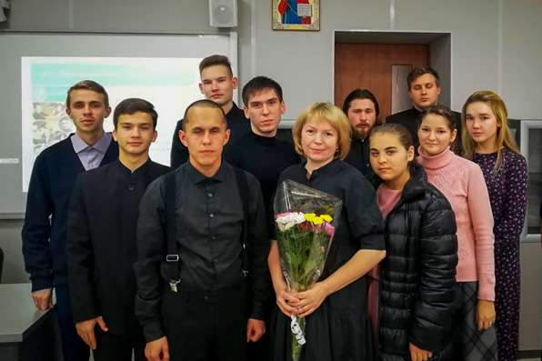 Руководитель общественной организации родителей детей-инвалидов рассказала студентам КазПДС о реализации добровольческих проектов