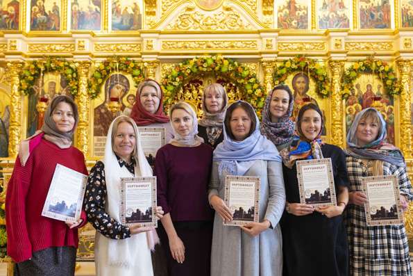 В Духосошественском храме прошел мастер-класс по церковной флористике