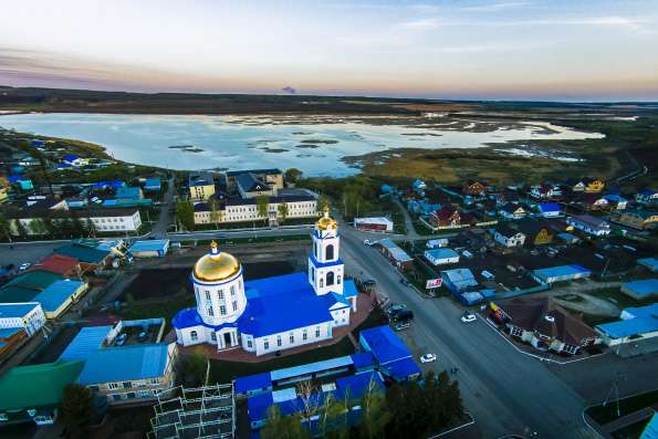 В храмах Татарстанской митрополии возносятся молитвы по безвременно ушедшим пилотам и пассажирам разбившегося самолета