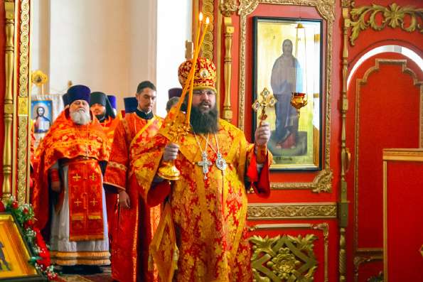 В Елабуге прошли молитвенные торжества по случаю дня памяти священномученика Павла Дернова 