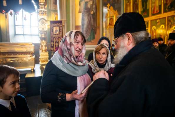 Представители казанского литературного объединения «Златоуст» встретились с главой Татарстанской митрополии