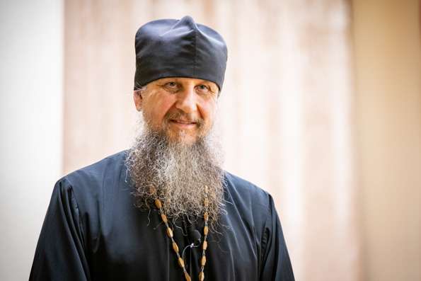 В храме преподобного Серафима Саровского состоялась лекция протоиерея Игоря Бачинина, посвященная организации жизни евхаристической общины