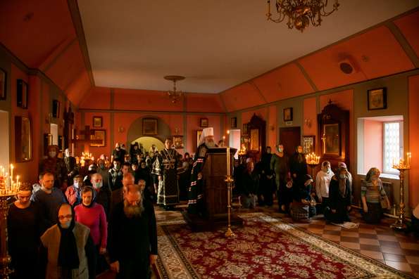 Митрополит Кирилл совершил утреню с чтением Великого канона в Кизическом монастыре города Казани