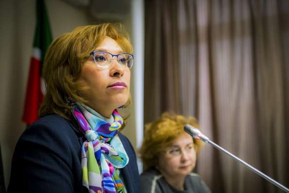 Поздравление митрополита Кирилла министру труда, занятости и социальной защиты Татарстана Эльмире Зариповой с Днём социального работника