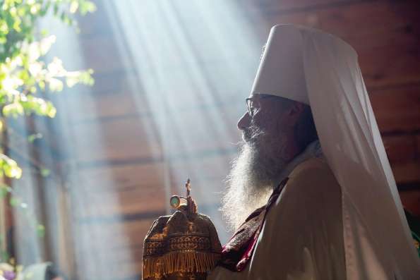 Митрополит Кирилл совершил Божественную литургию в день своего тезоименитства