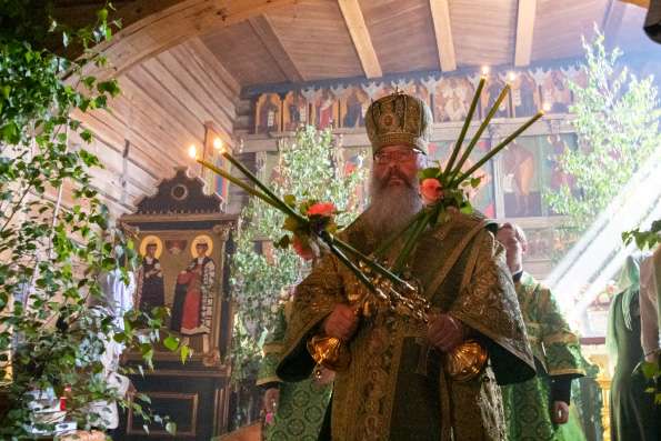 Митрополит Кирилл возглавил престольные торжества в Троицком храме Свияжска