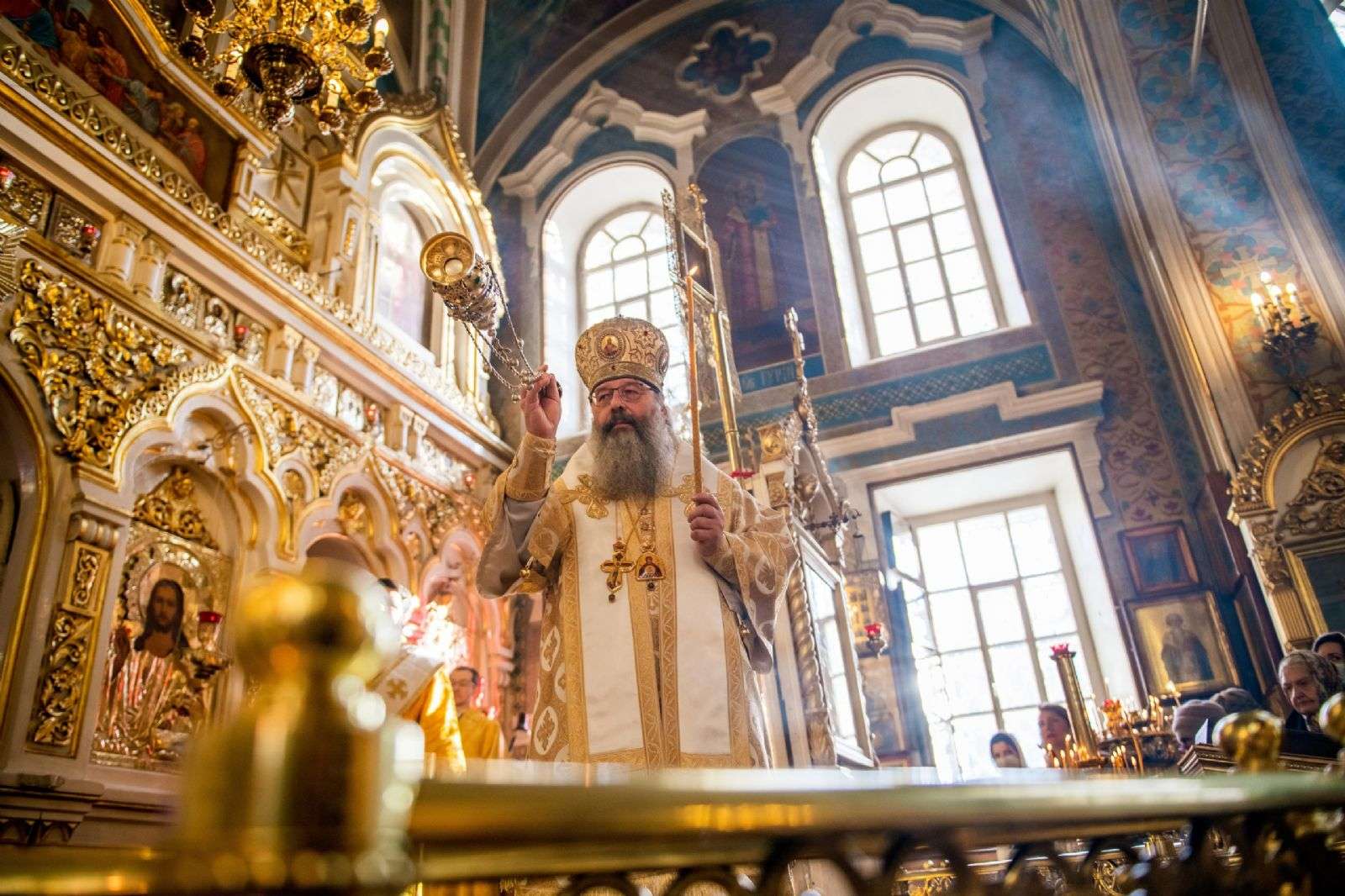 Митрополит Кирилл выразил соболезнования в связи кончиной Валентины Кибец,  директора Зеленодольского лицея  №9 имени Пушкина 