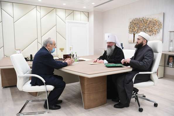 Митрополит Кирилл поздравил Минтимера Шаймиева с 85-летием со дня рождения