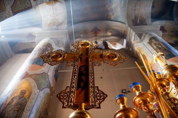 Возсия весна постная, цвет покаяния