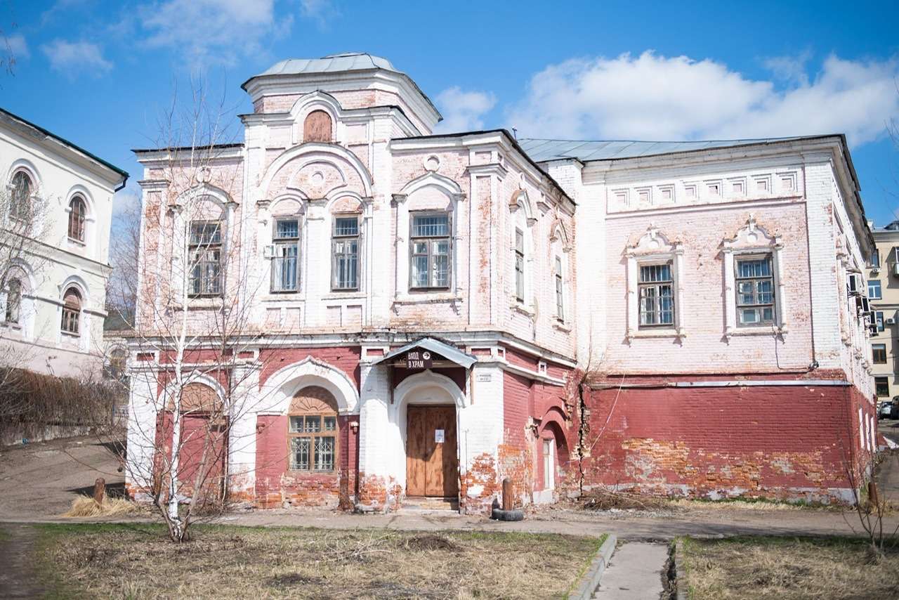 В день памяти священномученика Ермогена в Николо-Гостинодворском храме состоится архиерейское богослужение