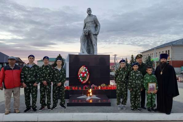 Руководитель отдела по взаимодействию с вооруженными силами и правоохранительными органами Чистопольской епархии принял участие в акции «Свеча памяти»