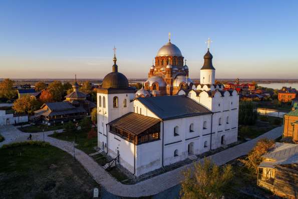В канун Рождества Иоанна Крестителя глава митрополии совершил всенощное бдение в Иоанно-Предтеченском монастыре Свияжска