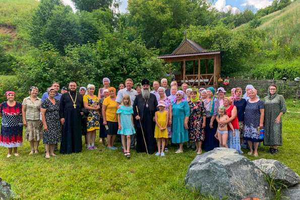 Митрополит Кирилл посетил храмы Елабужского благочиния