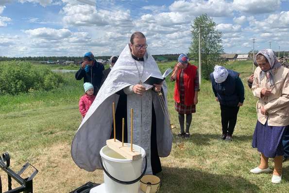 На месте разрушенного храма в селе Новая Тумба состоялся водосвятный молебен