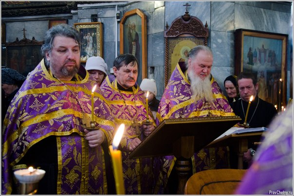 В Свято-Вознесенском соборе г. Набережные Челны состоялось отпевание клирика храма иерея Олега Николаева (фото)