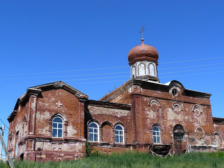 В селе Тихоново Закамского благочиния отметили 140-летие основания храма